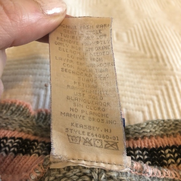 Vintage Mickey’s Stuff For Kids Love Sweater Featuring Mickey & Minnie Mouse - Picture 4 of 7